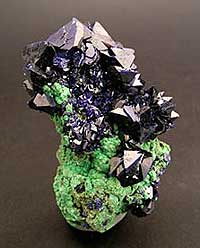 Azurite, Oumjrane mine, Alnif, Morocco, 2.3 x 3 x 4.3 cm; Jordi Fabre photo